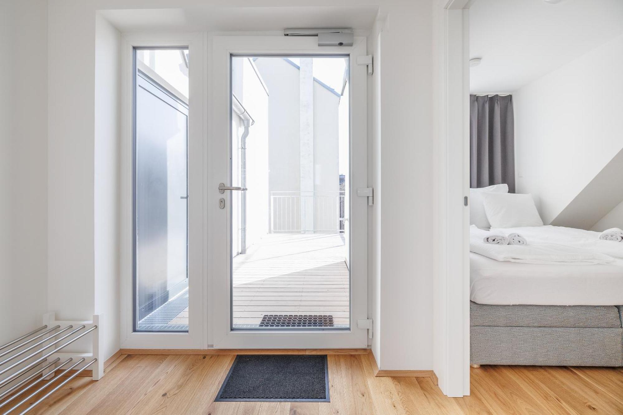Symphony Apartments 38 - Modern Loft With Terrace And Grill In Central Location Wien Ngoại thất bức ảnh