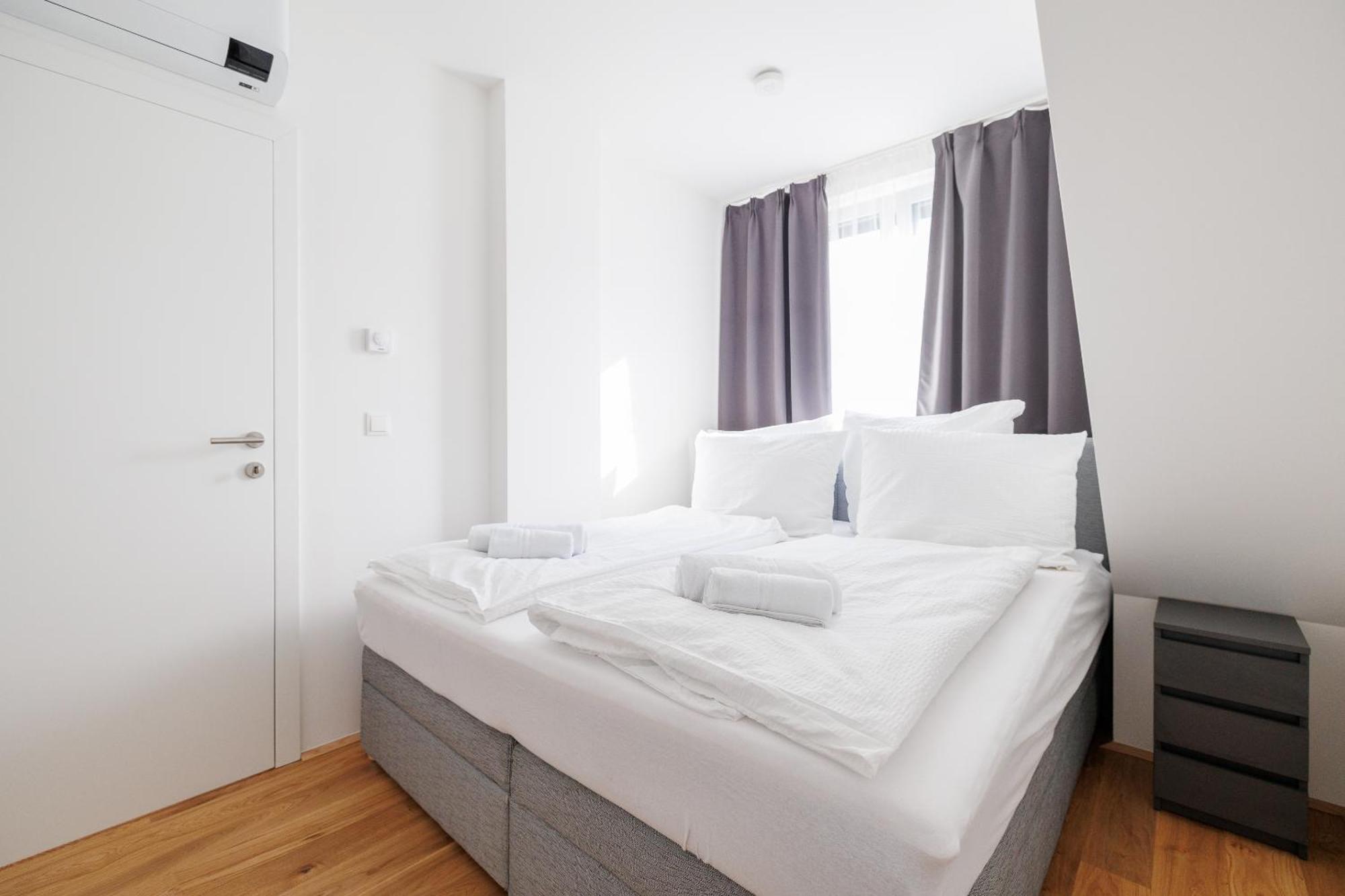 Symphony Apartments 38 - Modern Loft With Terrace And Grill In Central Location Wien Ngoại thất bức ảnh