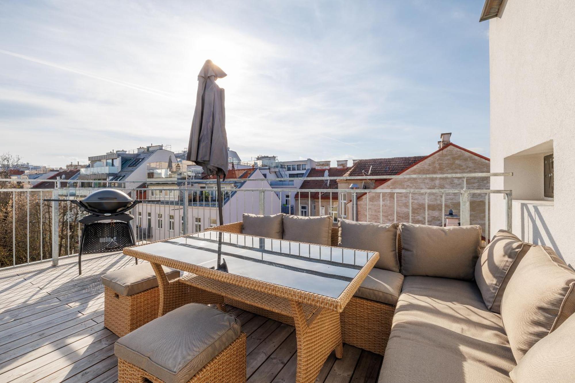 Symphony Apartments 38 - Modern Loft With Terrace And Grill In Central Location Wien Ngoại thất bức ảnh