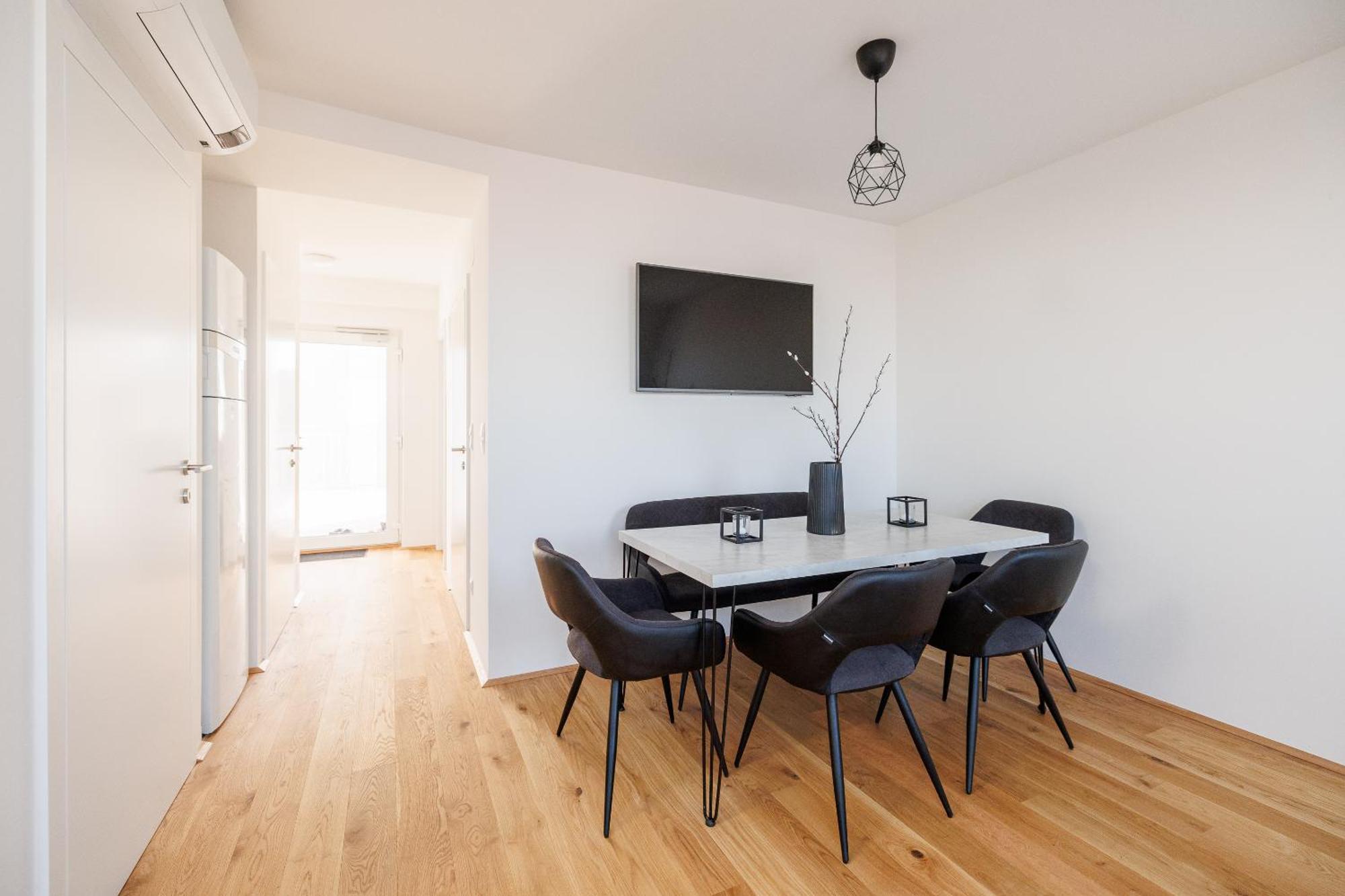 Symphony Apartments 38 - Modern Loft With Terrace And Grill In Central Location Wien Ngoại thất bức ảnh
