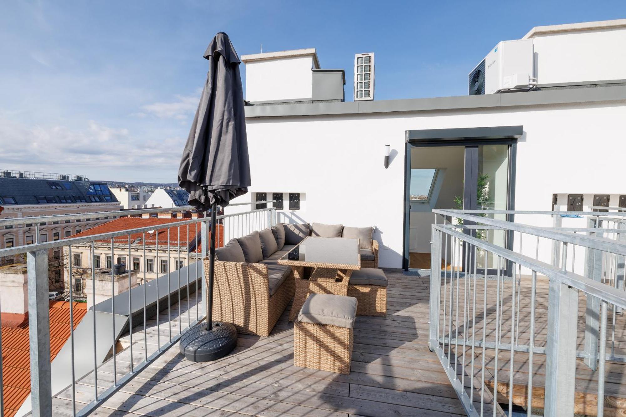 Symphony Apartments 38 - Modern Loft With Terrace And Grill In Central Location Wien Ngoại thất bức ảnh