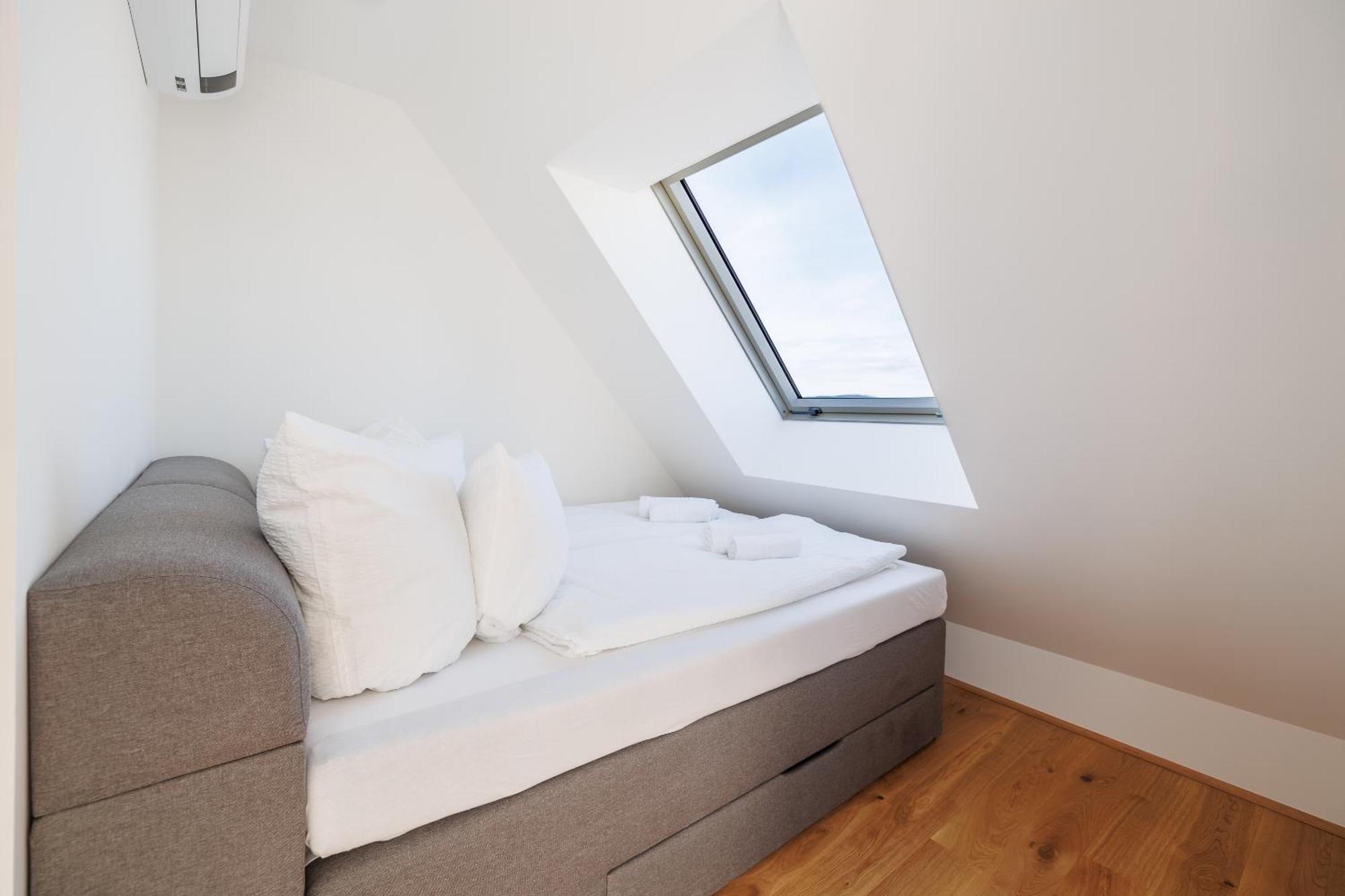 Symphony Apartments 38 - Modern Loft With Terrace And Grill In Central Location Wien Ngoại thất bức ảnh